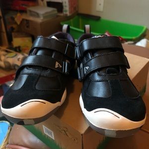 Plae “Nat” black suede sneakers 1.5 NEW in box